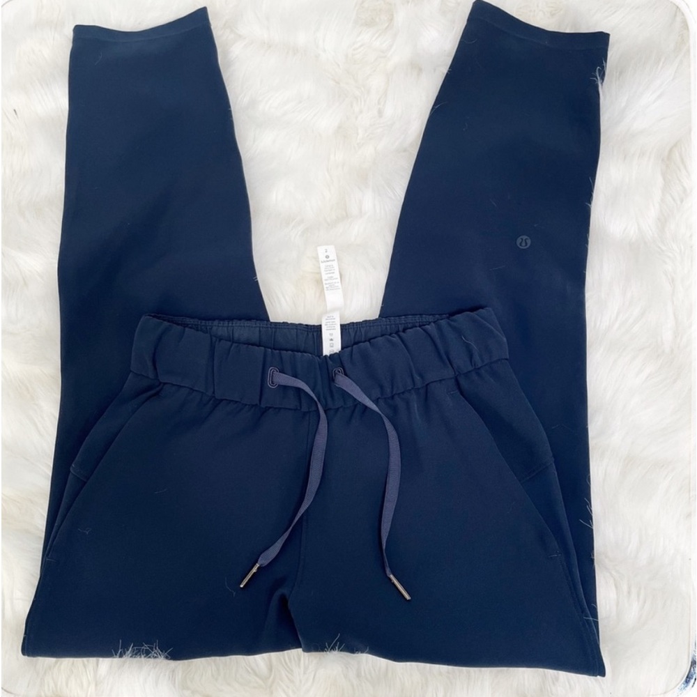 Lululemon navy blue pants